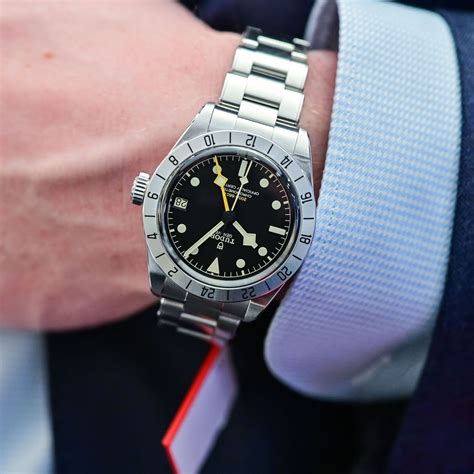 tudor black bay pro specifications